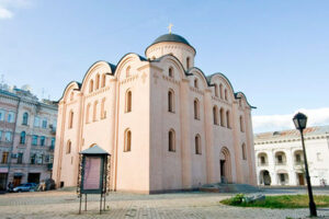Церковь Богородицы Пирогощи
