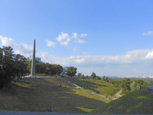 Walking Private Tour around Kyiv – Mother Motherland Statue, Park of Eternal Glory